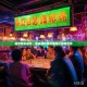 畅享欢乐时光，揭秘酒吧里的趣味小游戏世界